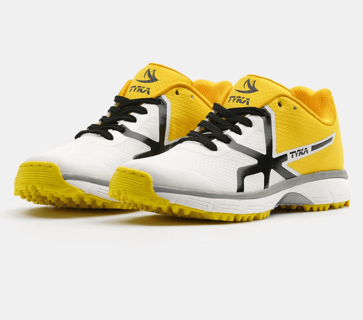 Tyka Champ 16 Rubber Cricket Shoes White Yellow Size