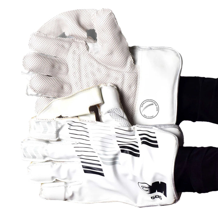 Gunn & Moore (GM) 606 Wicket Keeping Gloves Mens Size