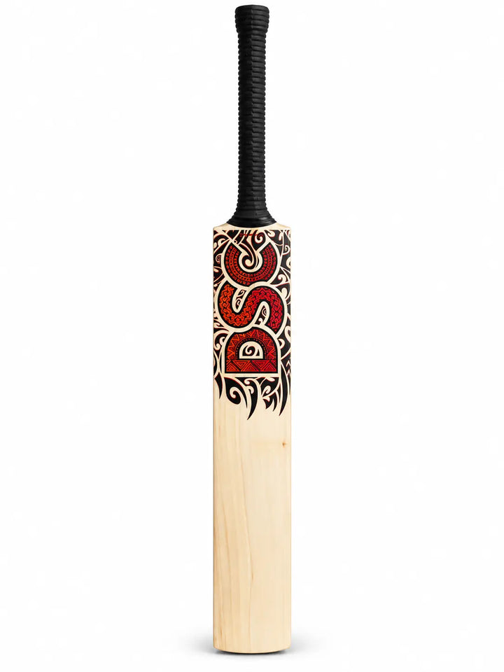 DSC Thumpa 4000 English Willow Cricket Bat Size SH@ Front View