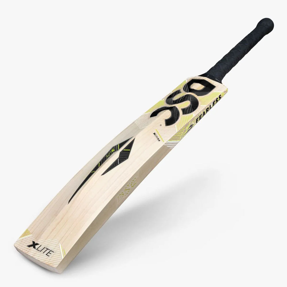 DSC Xlite 4.0 English Willow Cricket Bat Size SH @ Face View 3