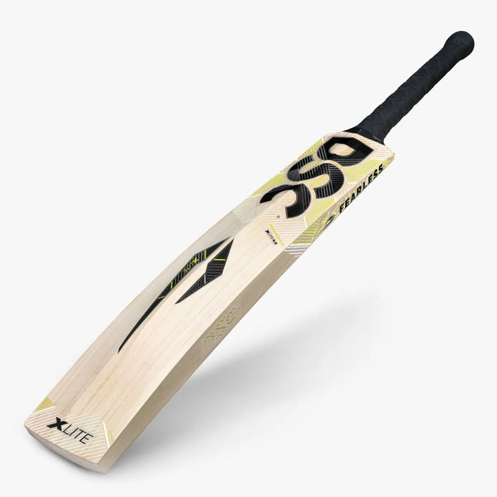 DSC Xlite 4.0 English Willow Cricket Bat Size SH @ Face View 3