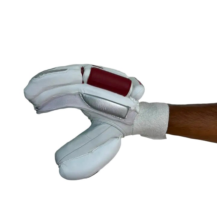 Gortonshire Players Pro Cricket Batting Gloves Mens Size @ Side View