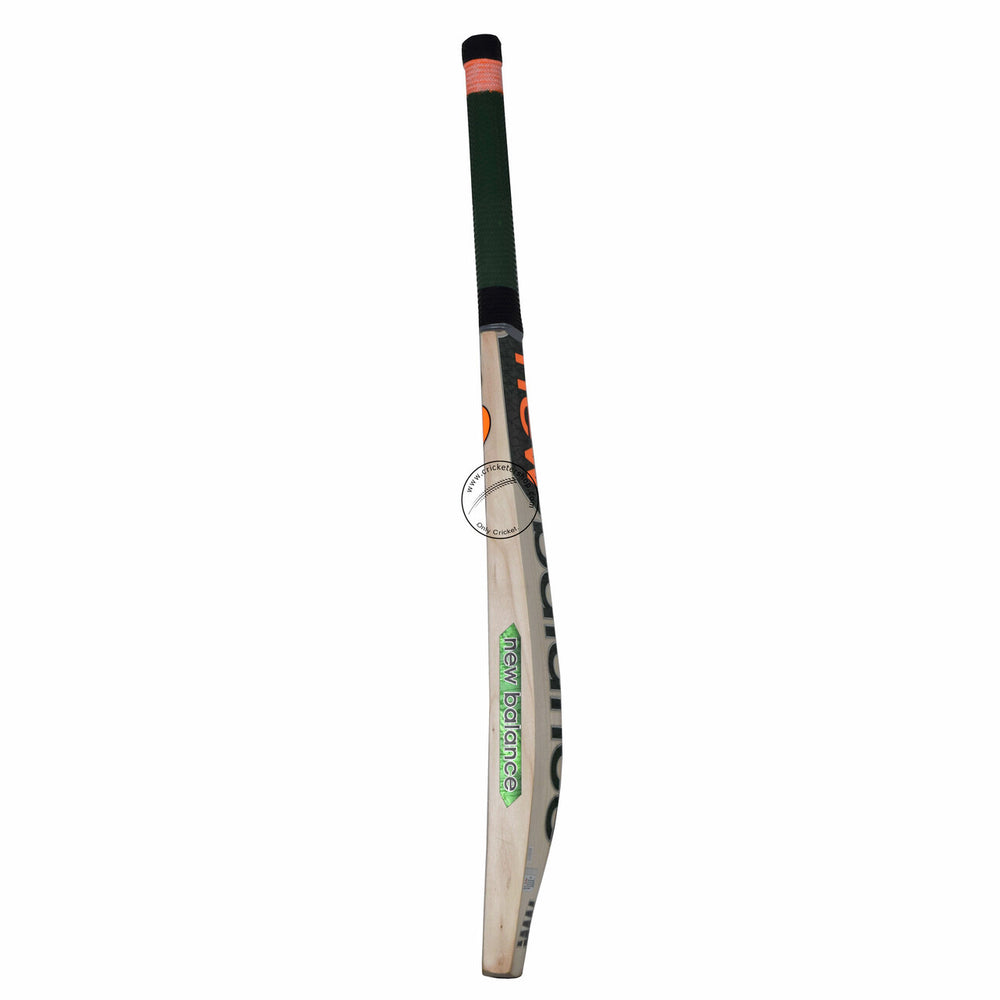 New Balance DC 840 English Willow Cricket Bat Size SH @ Side View