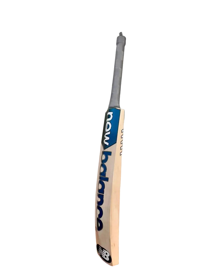 New Balance DC 900i Pro English Willow Cricket Bat Size SH @ Side View