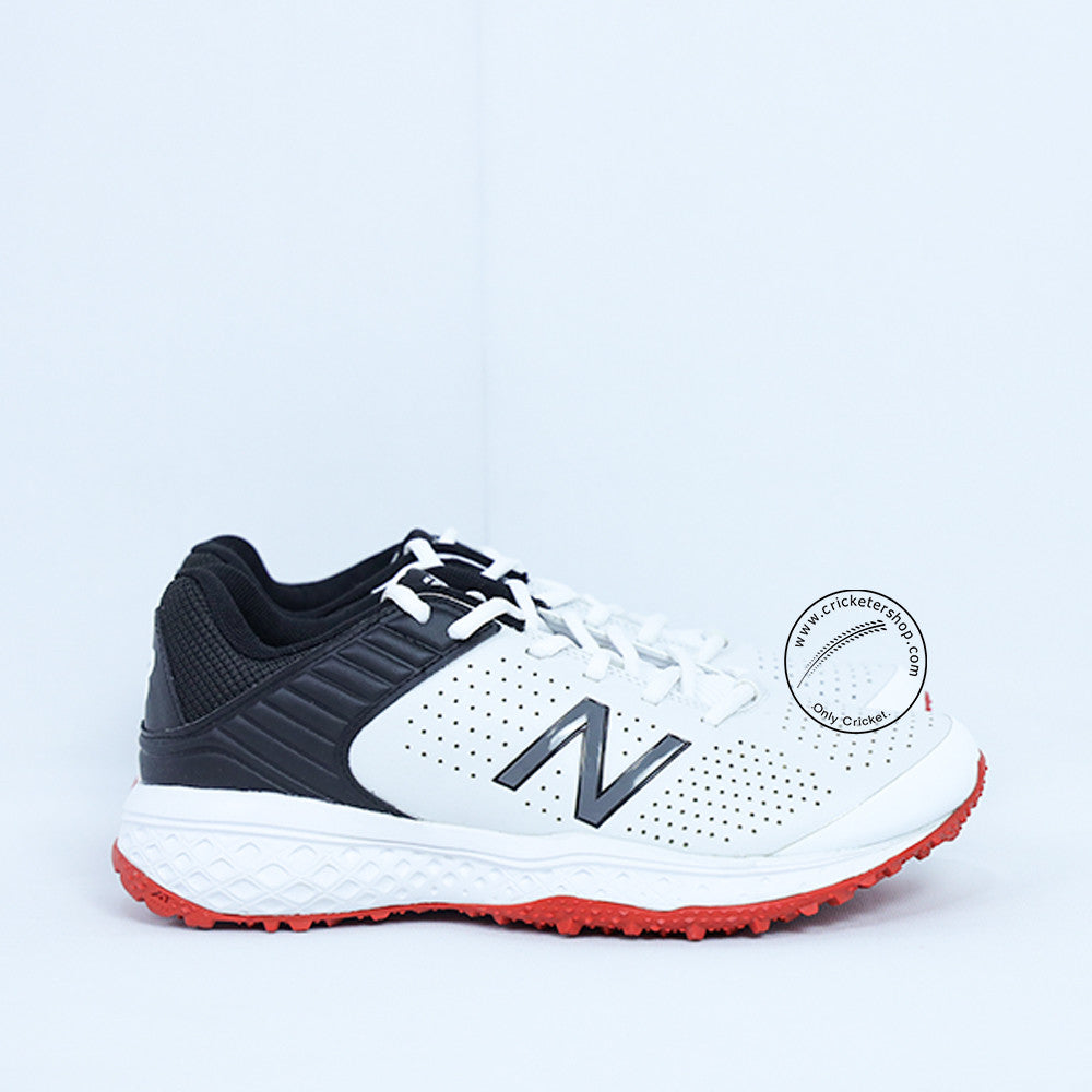 New Balance NB CK4020 K4 Cricket Rubber Shoes size @ Side View