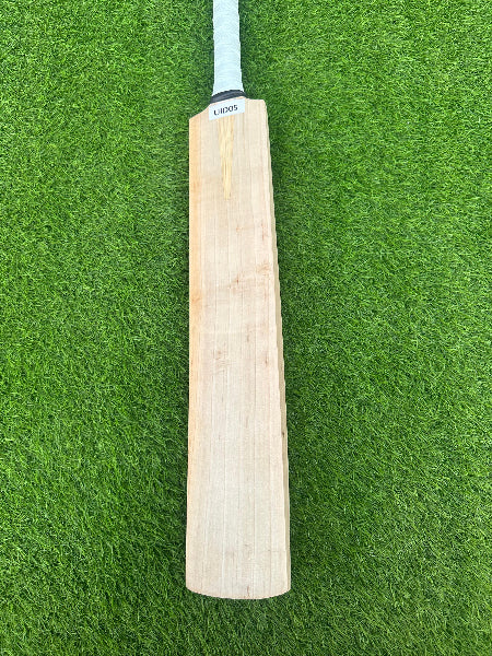 Premium Custom English Willow Cricket Bat Size SH UID05@FRONT VIEW
