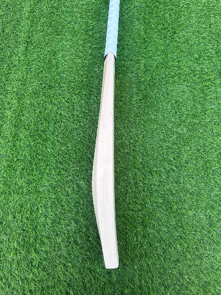 Premium Custom English Willow Cricket Bat Size SH UID08@front view 1
