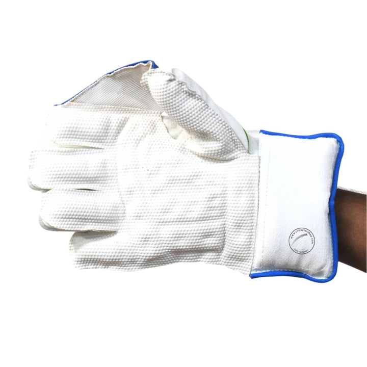 SG RSD Xtreme Wicket Keeping Gloves @ Right Front View