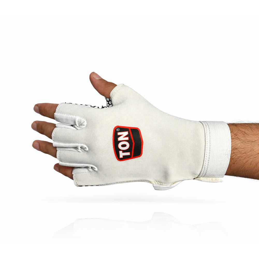 SS Cricket Player Fielding Gloves Mens Size@front view1