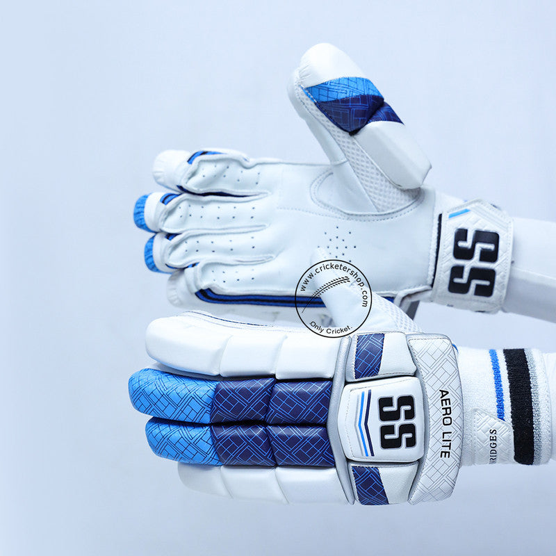 SS English Willow Complete Cricket Kit Size SH @ Gloves View