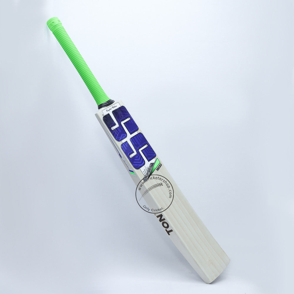 SS Master 1500 English Willow Cricket Bat Size SH @ Front View