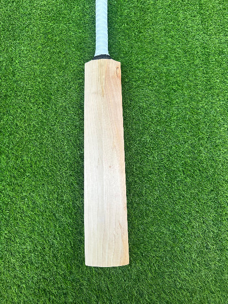 Premium Custom English Willow Cricket Bat Size SH UID07