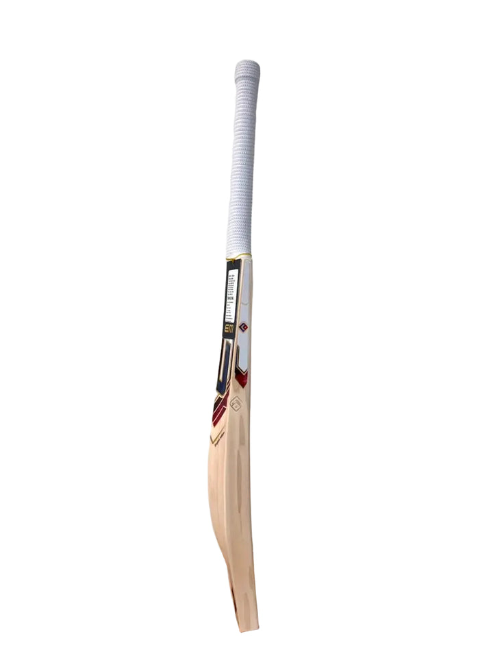 EM Novium Pro English Willow Cricket Bat Size SH@front view3
